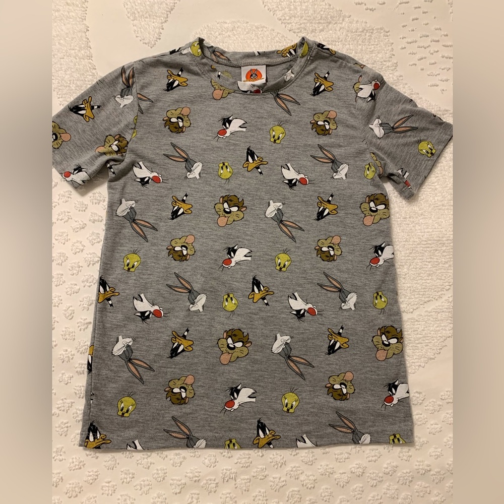 Looney Tunes vintage characters tee shirt size M